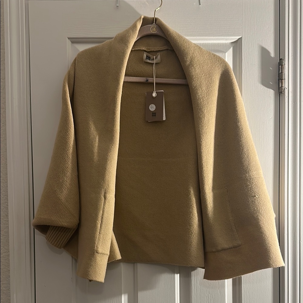 Elegant Tan Women's Sweater